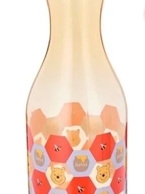 New Winnie the Pooh Honey Bee Plastic Bottle W Lid And Ice Cubes 1.6 Lt